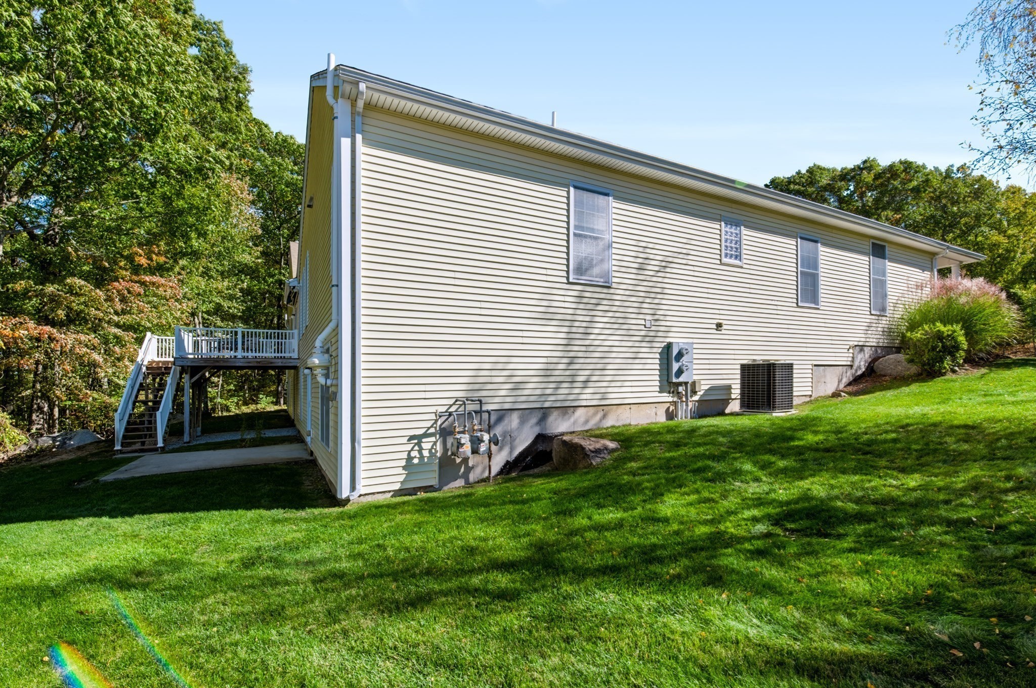 main property photo 31