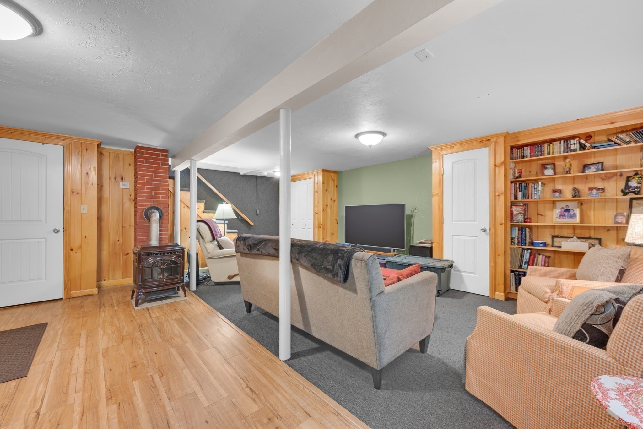 main property photo 24