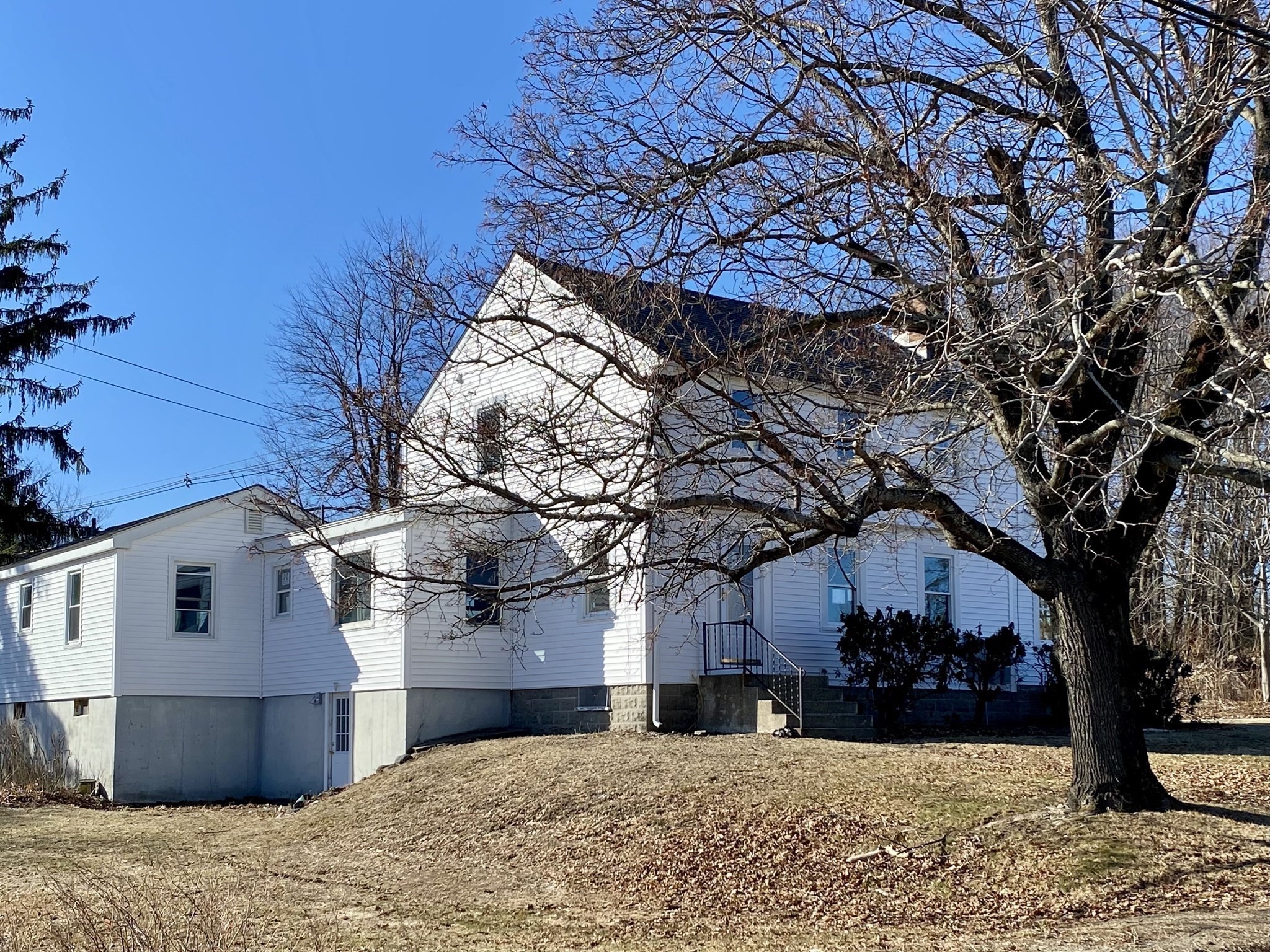 main property photo 19