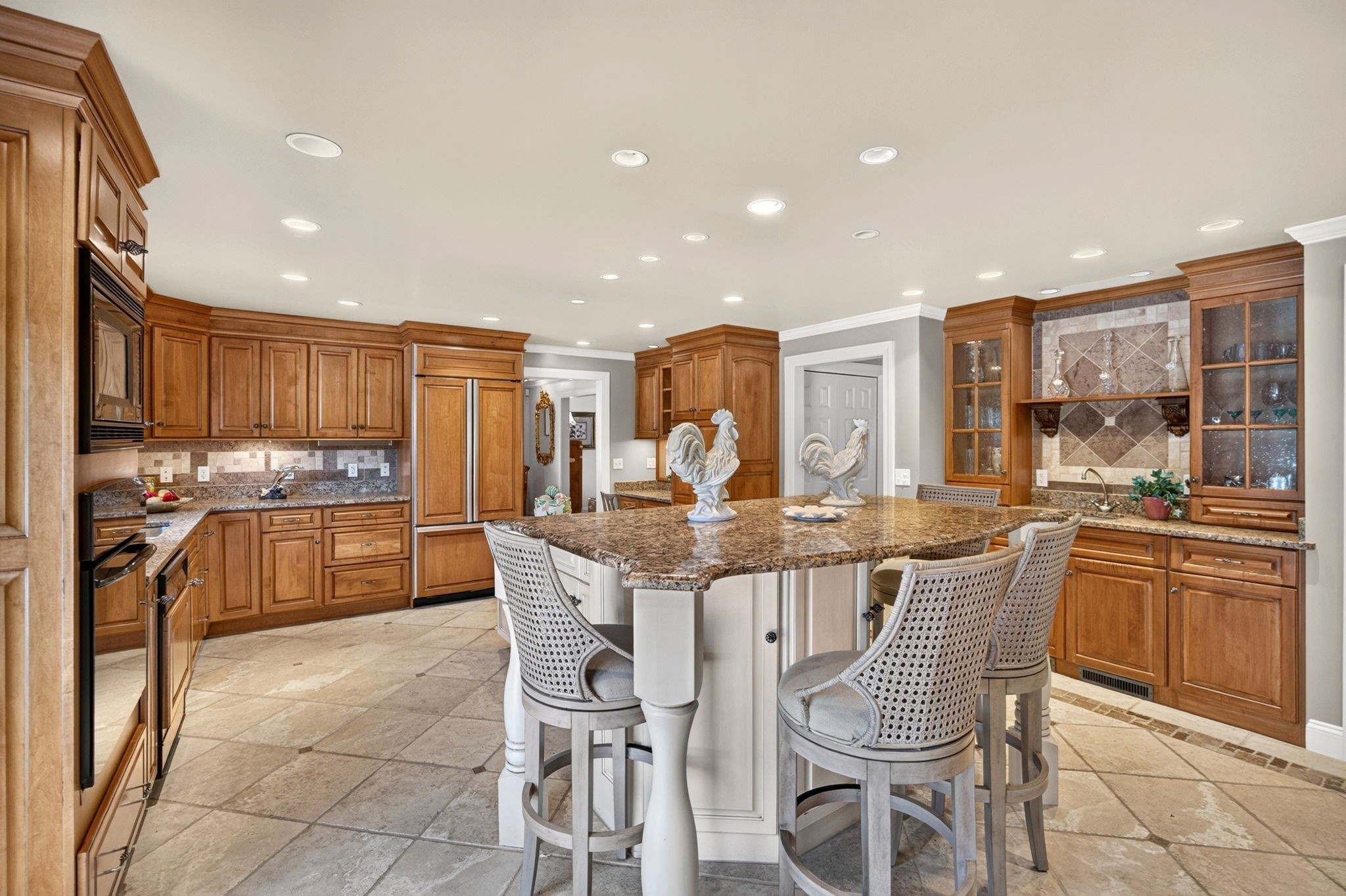 main property photo 15