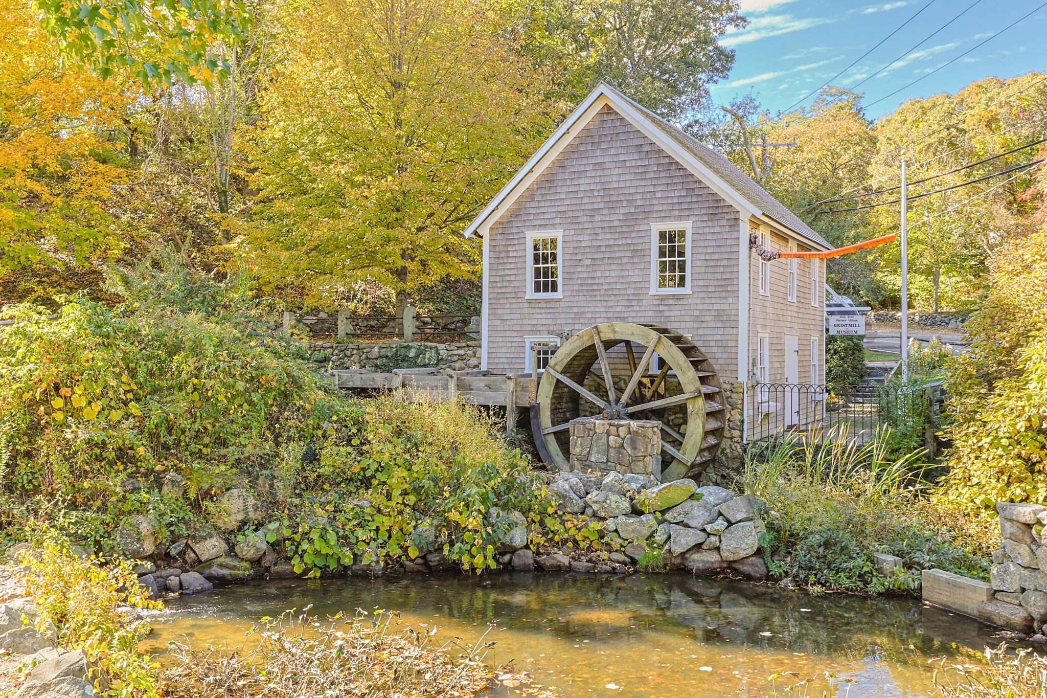 main property photo 32