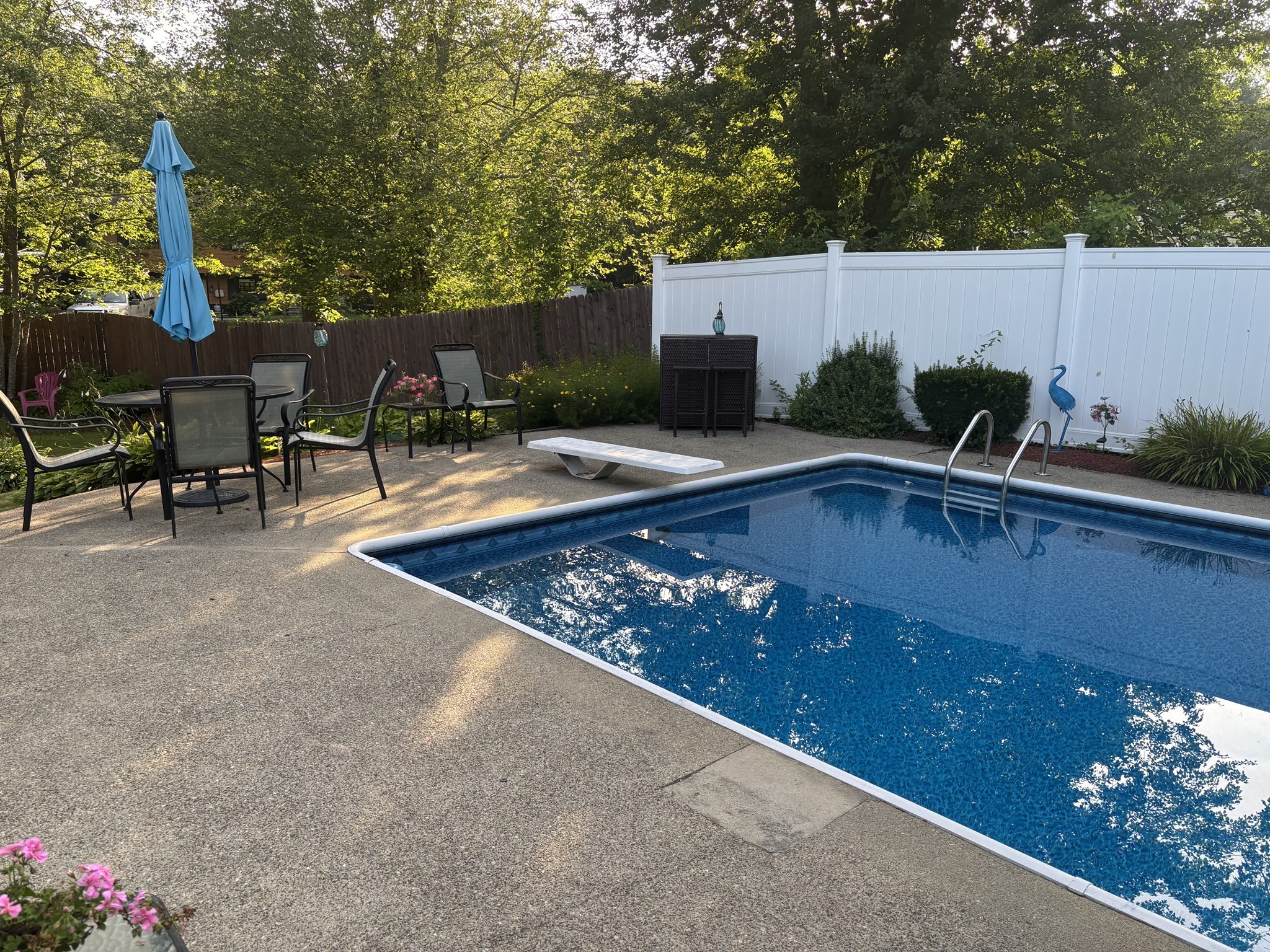 main property photo 31