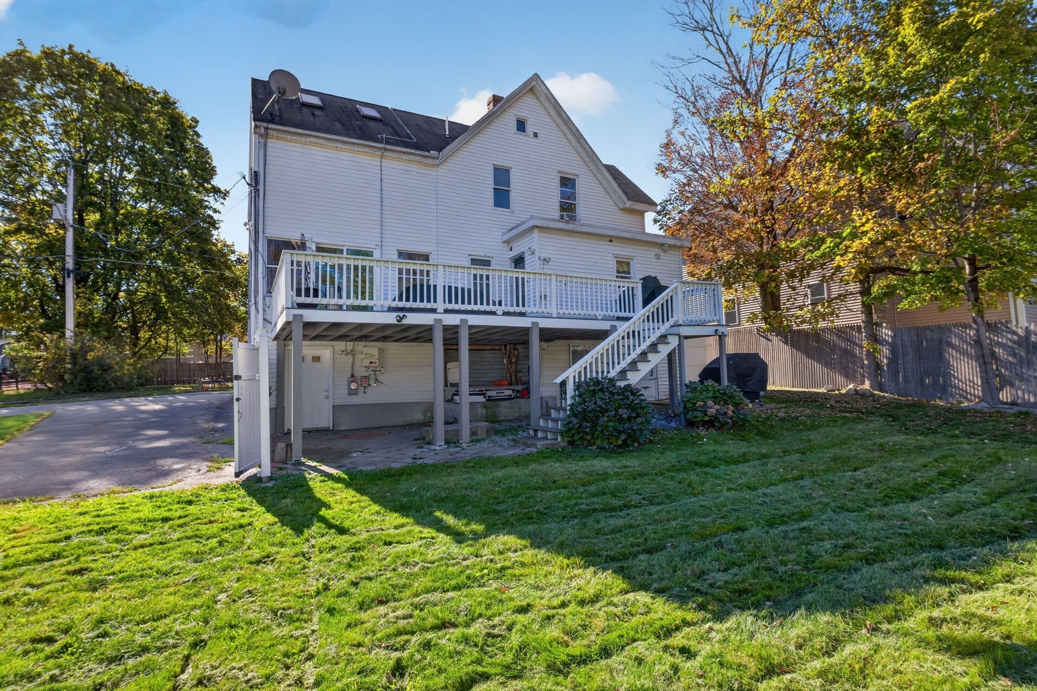 main property photo 7