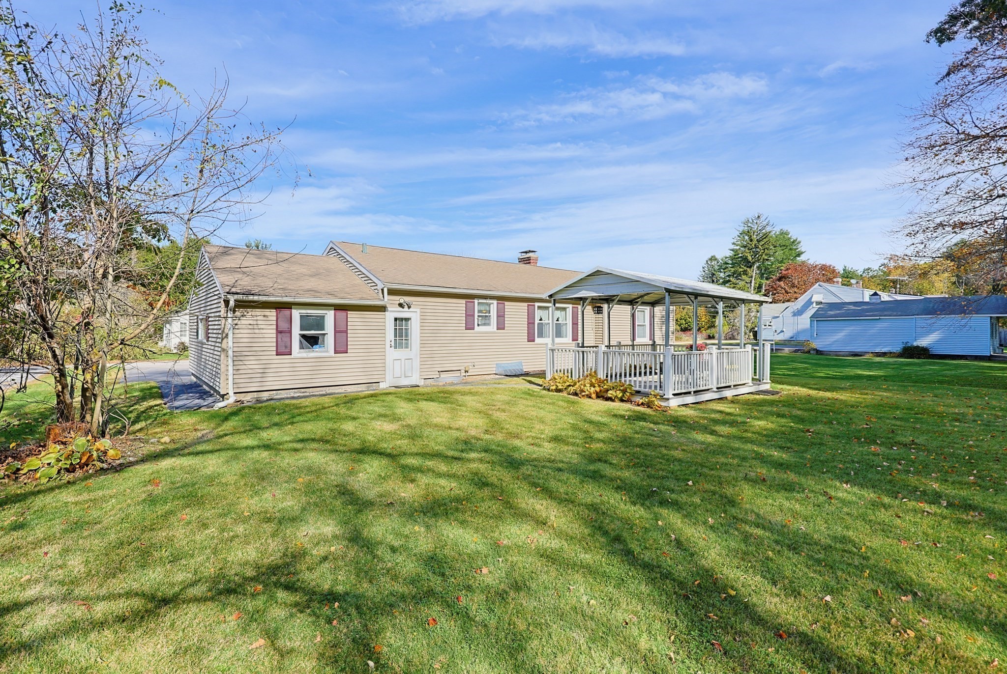 main property photo 28