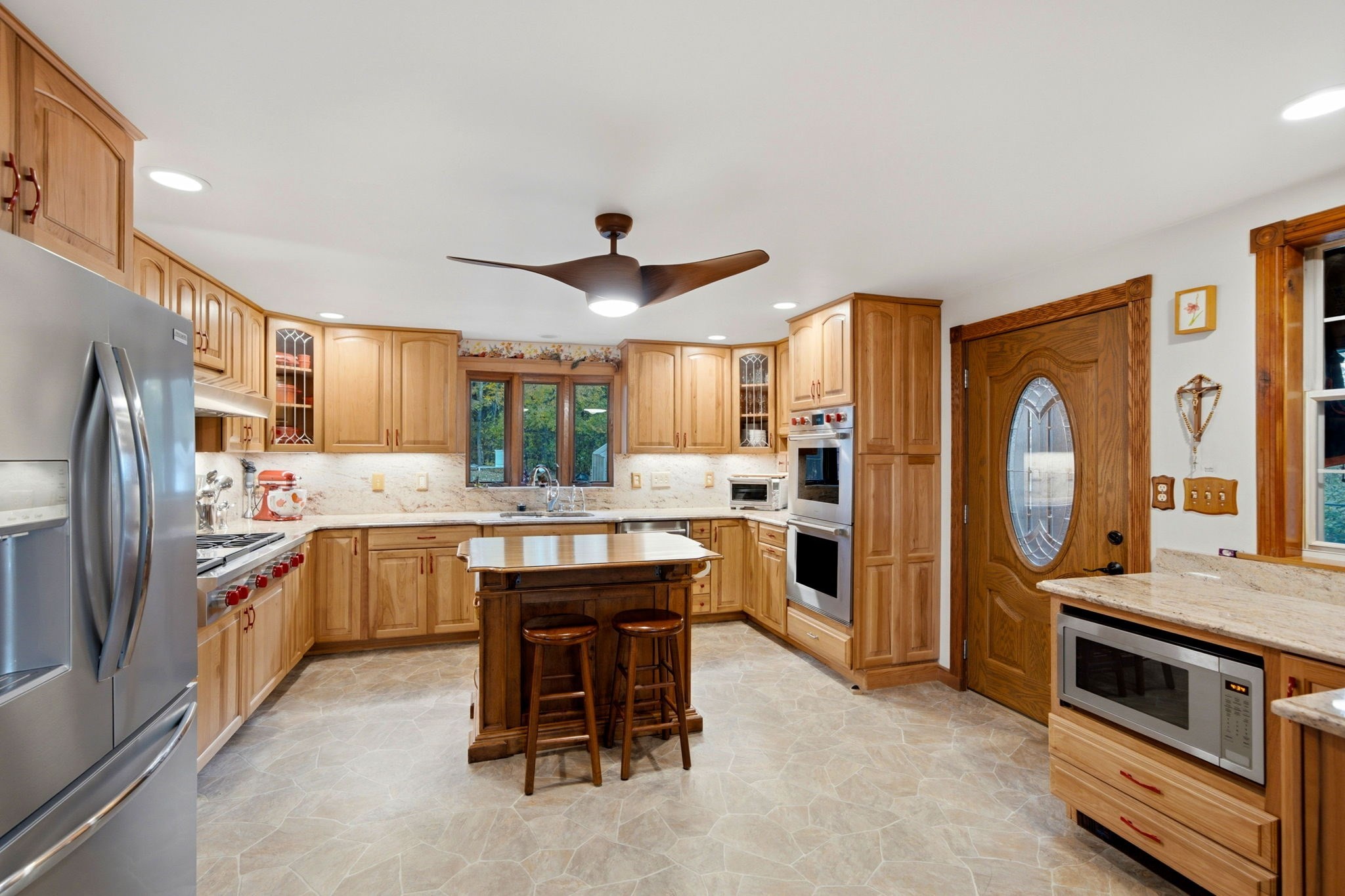 main property photo 11