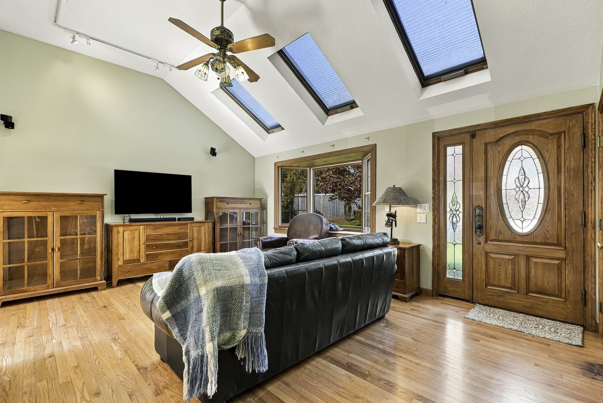 main property photo 3
