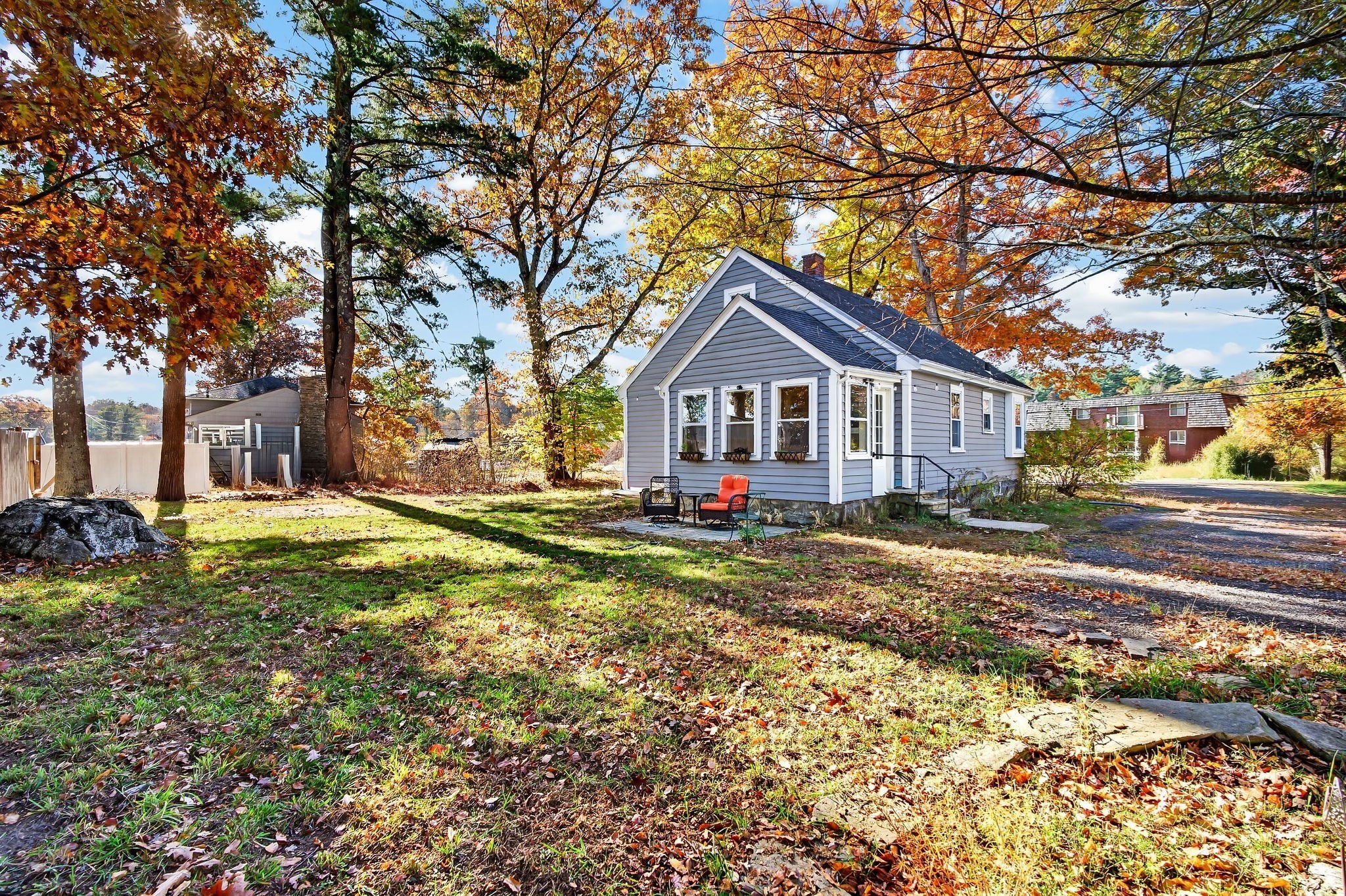 main property photo 23
