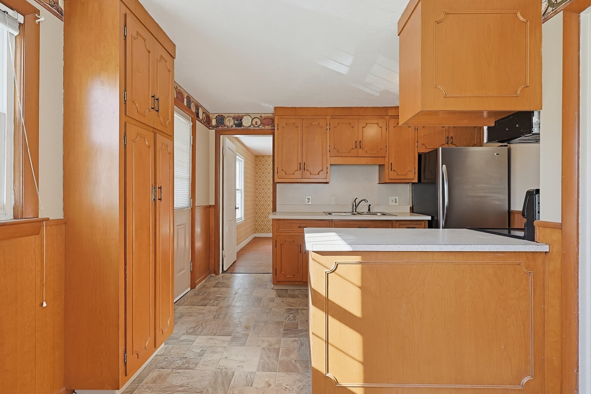 main property photo 7