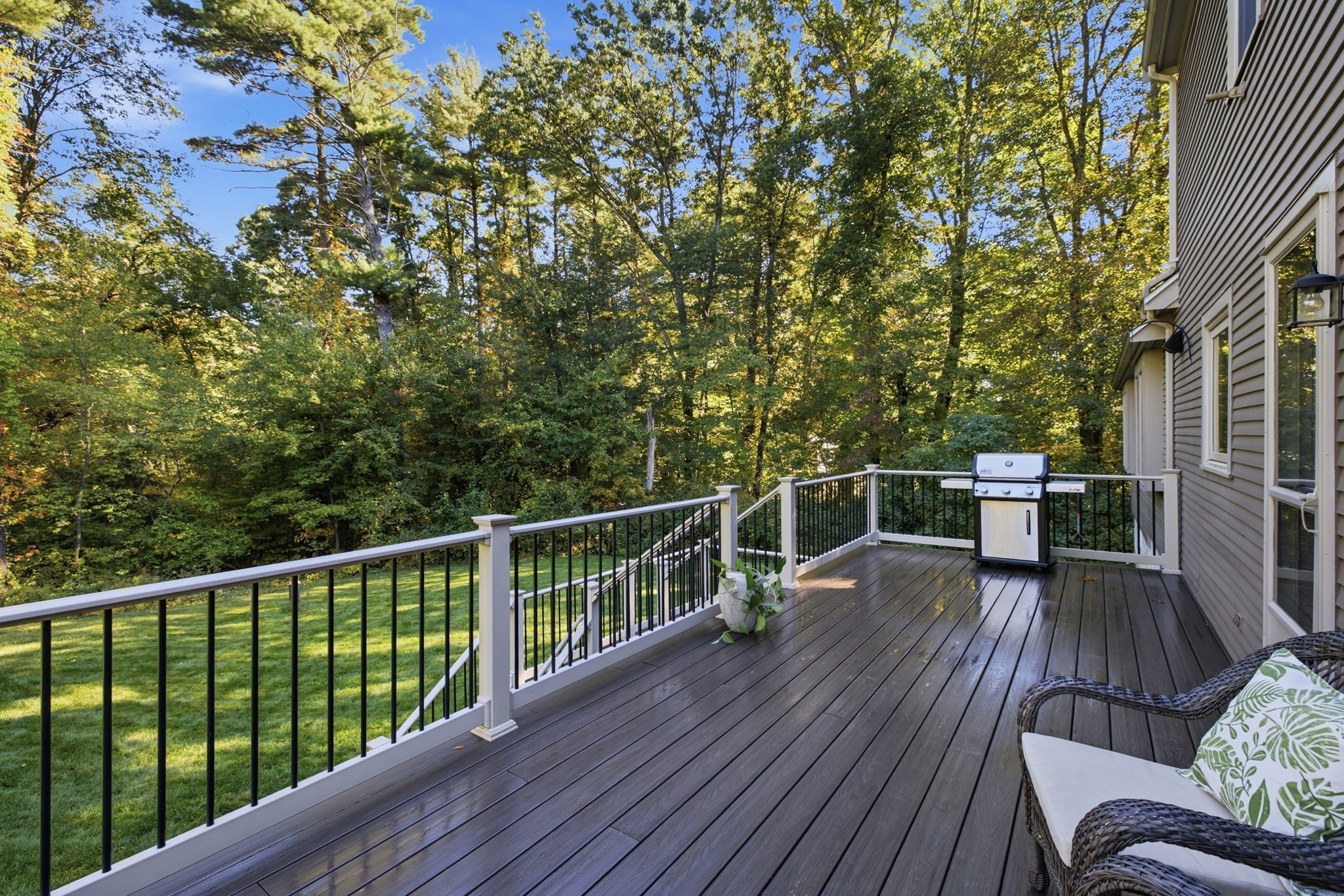 main property photo 37