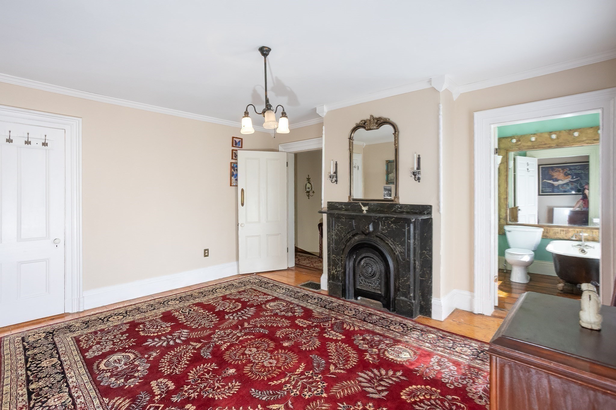main property photo 24
