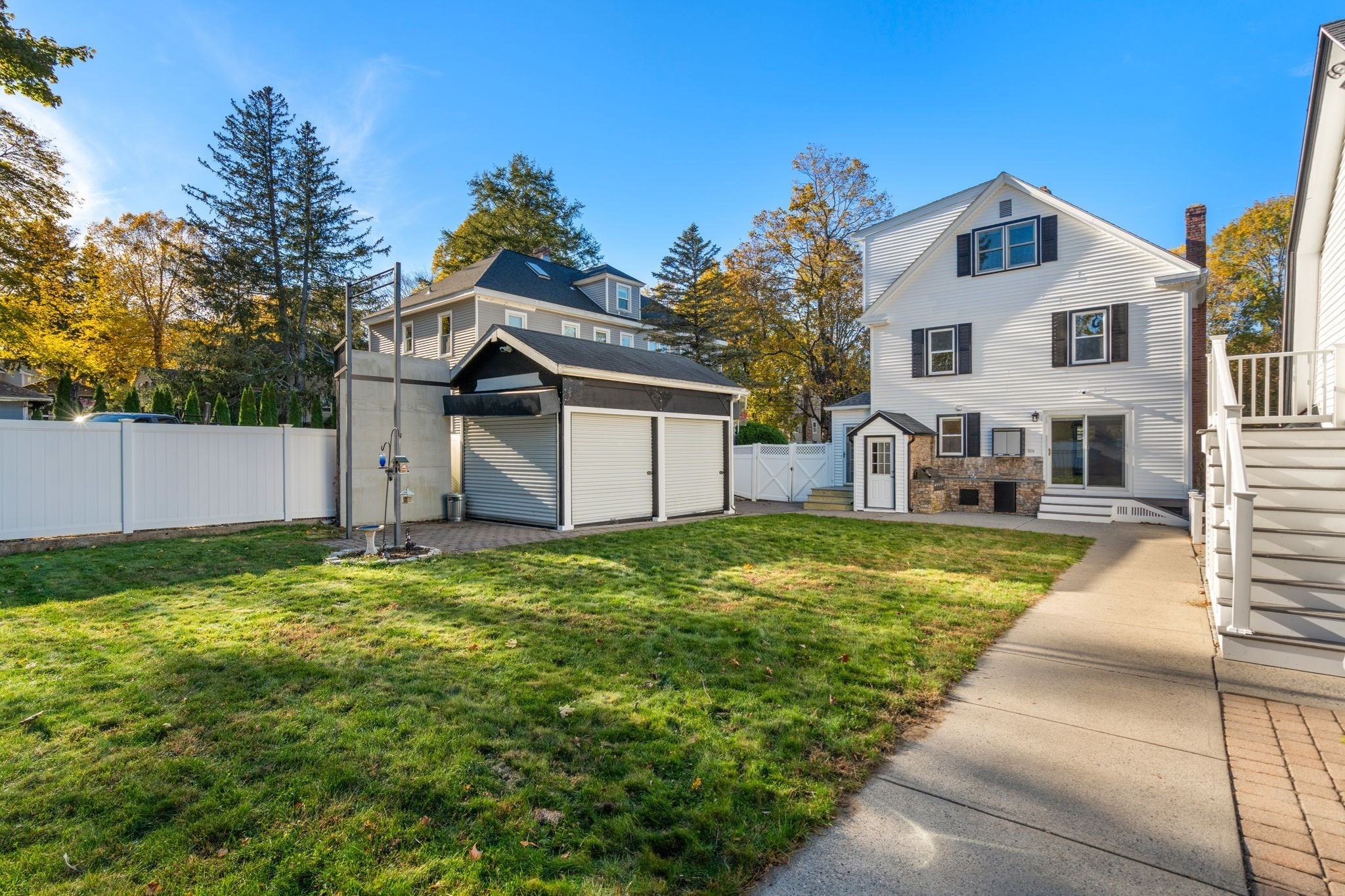 main property photo 35