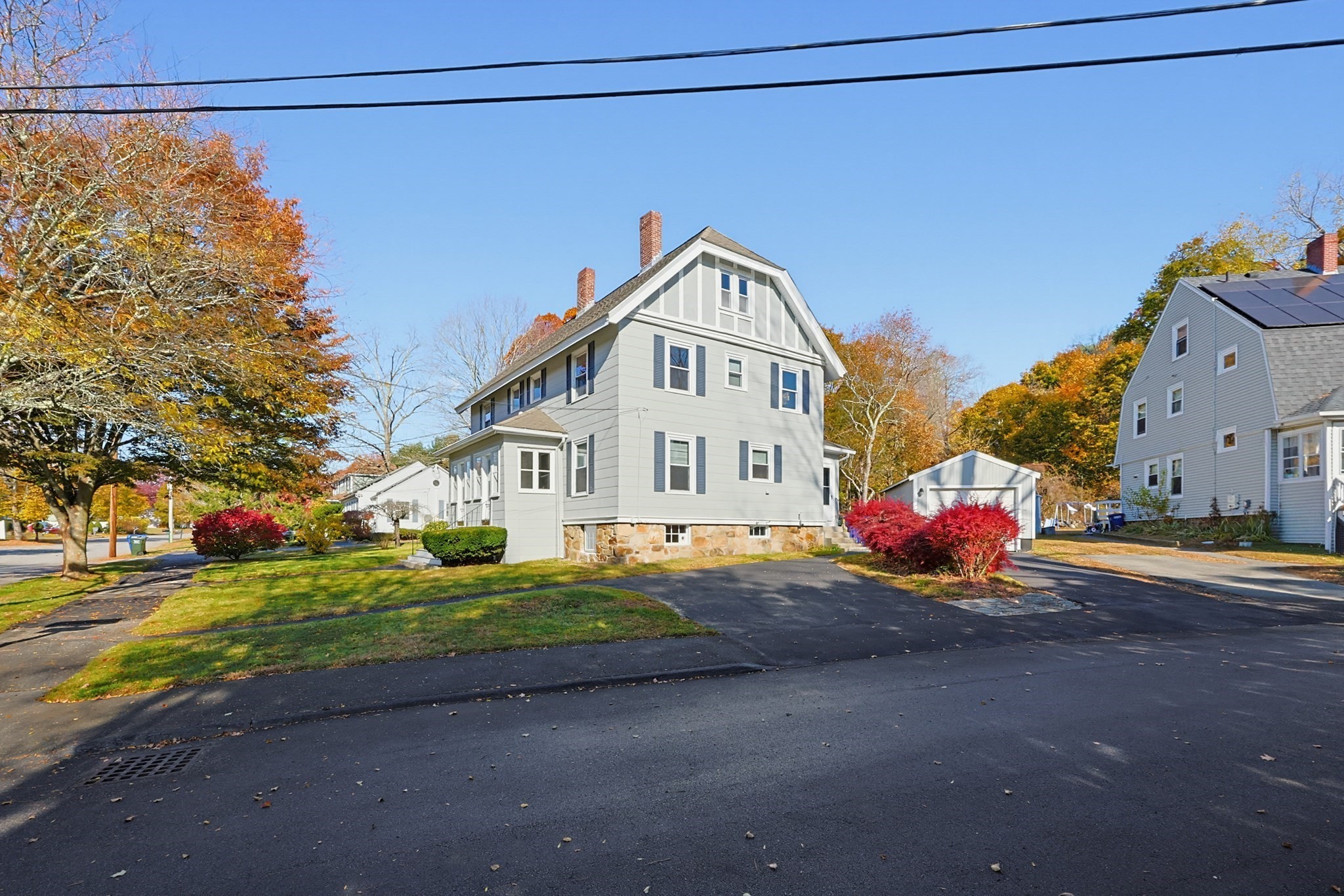main property photo 40