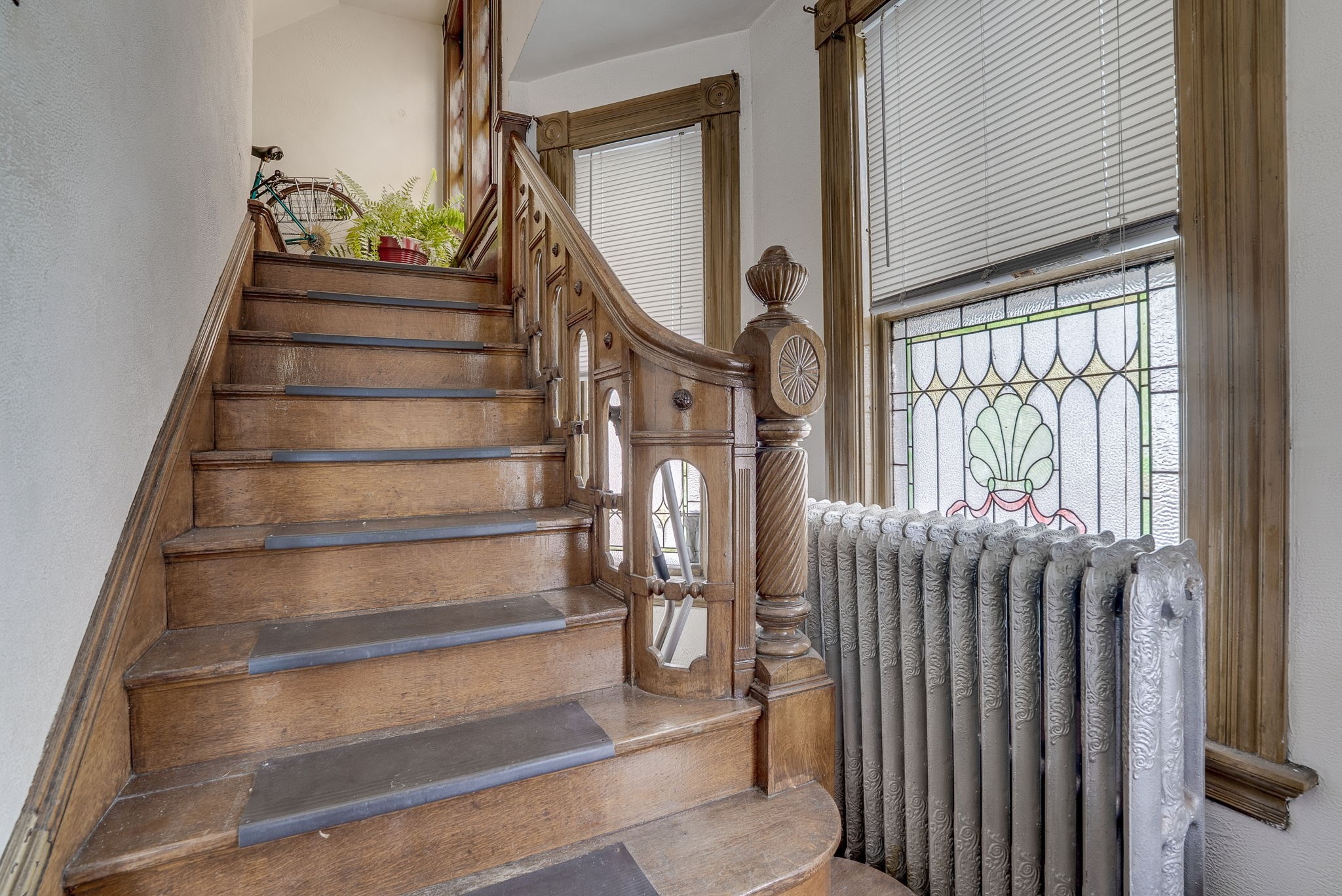 main property photo 6