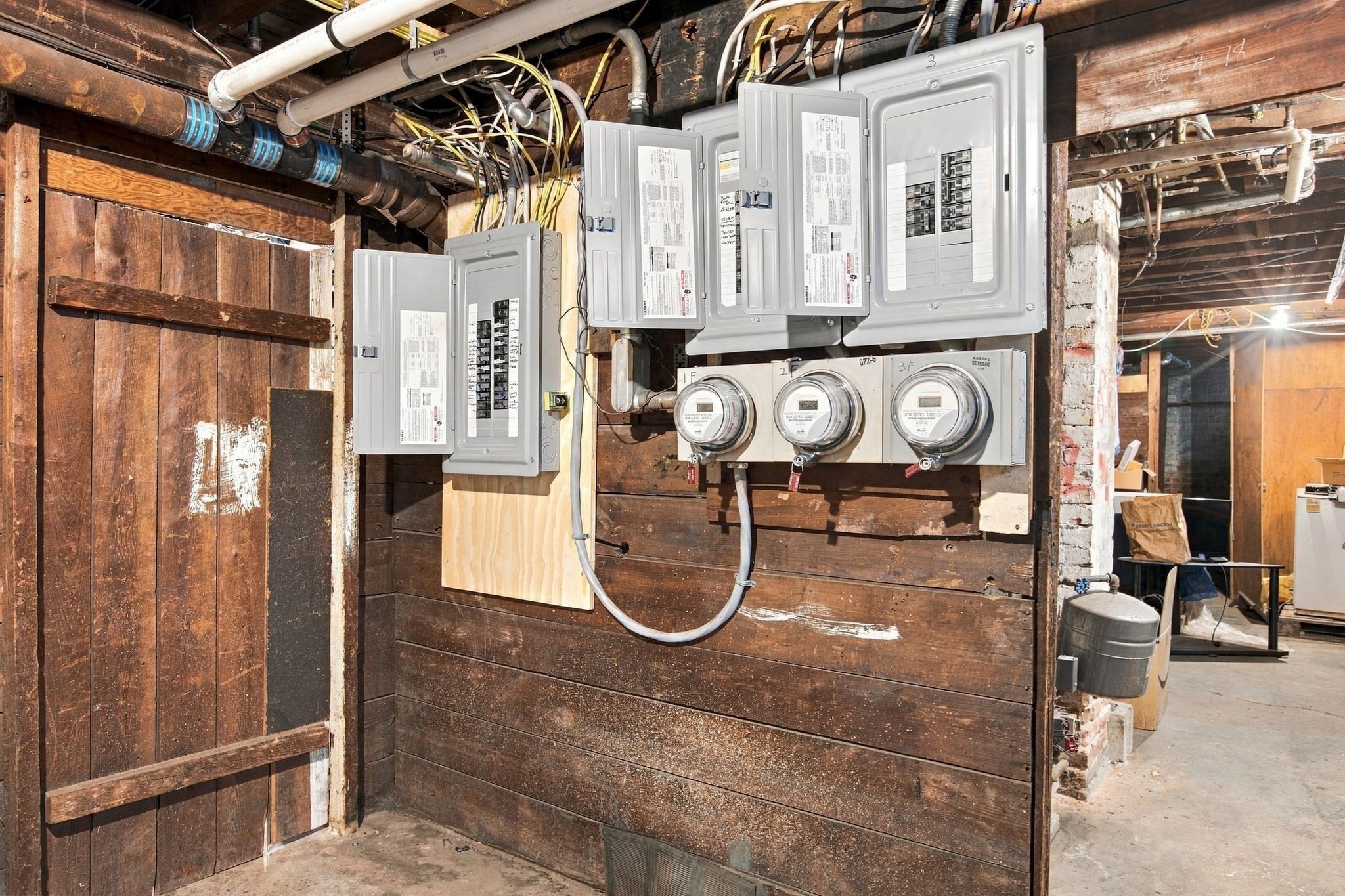 main property photo 32