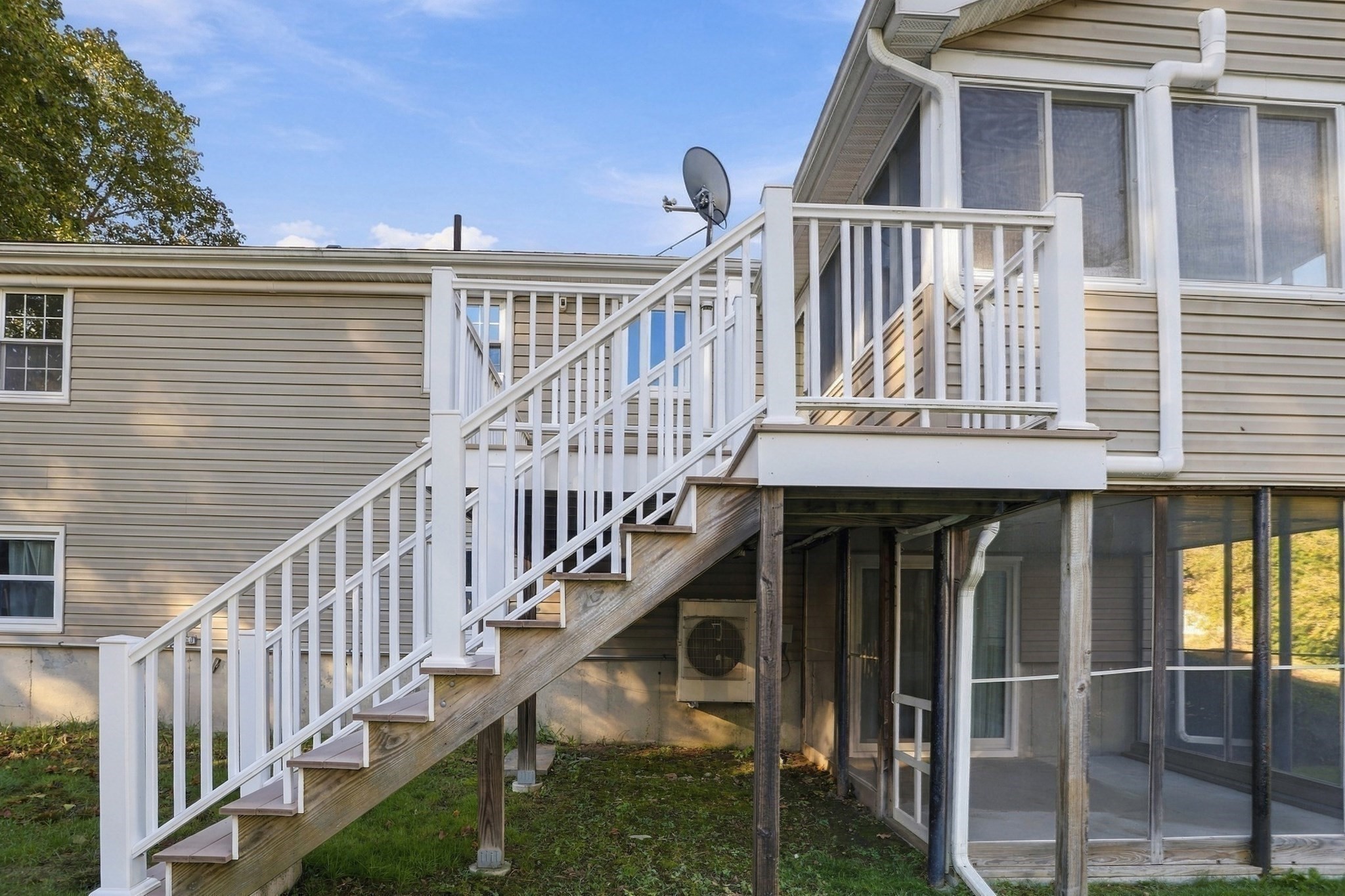 main property photo 30