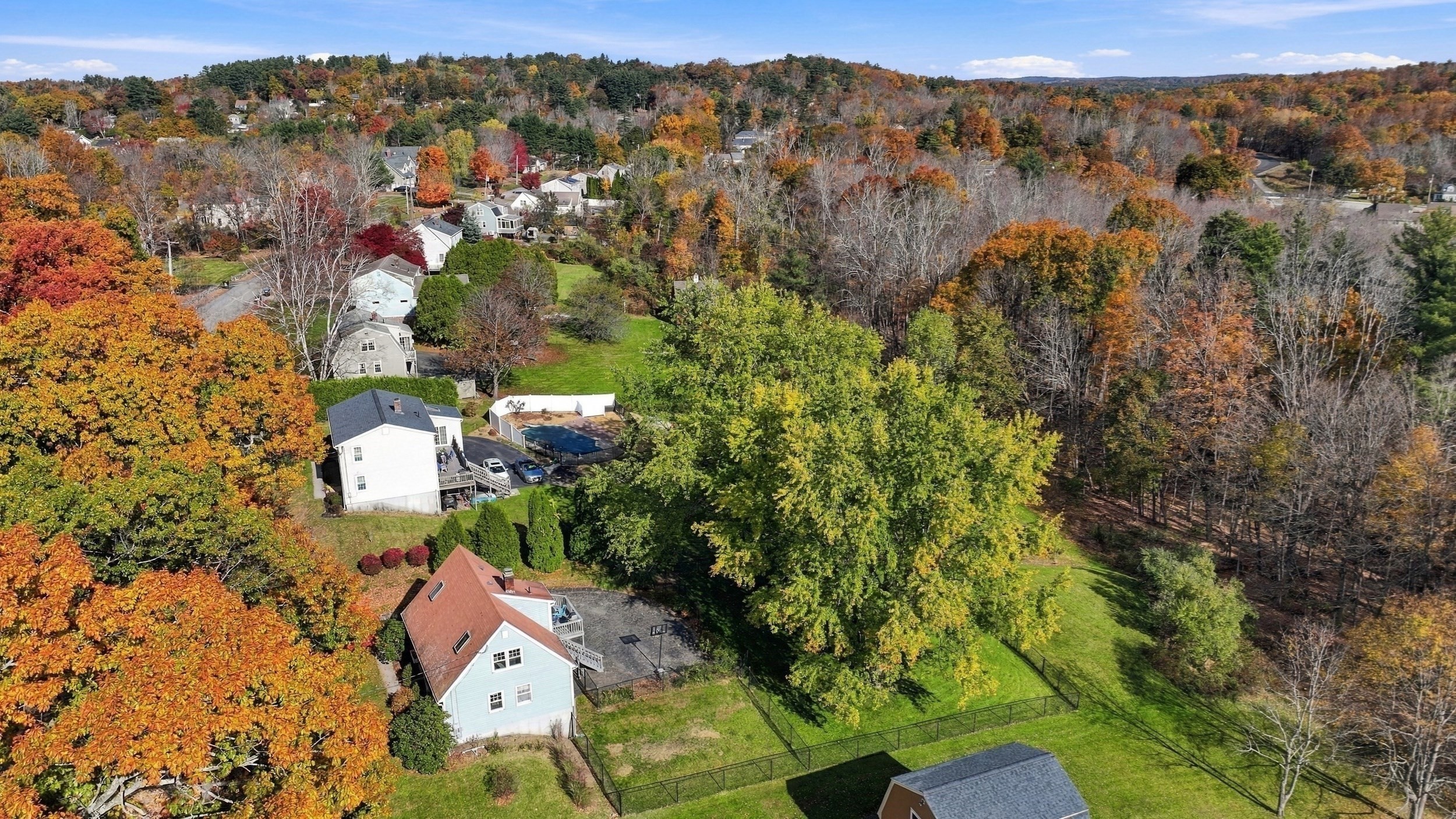 main property photo 33