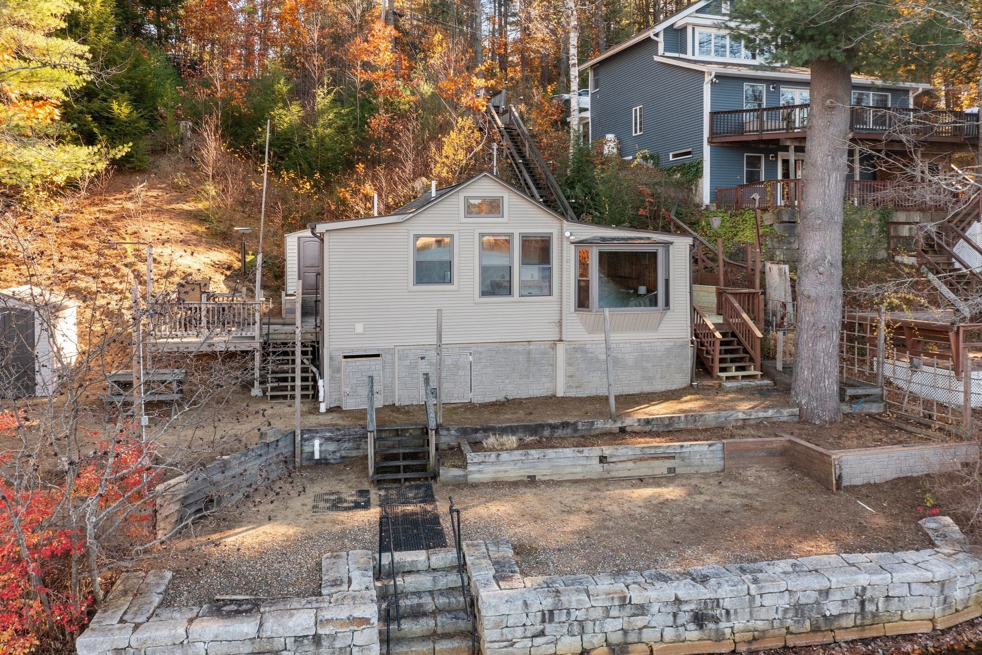 main property photo 28