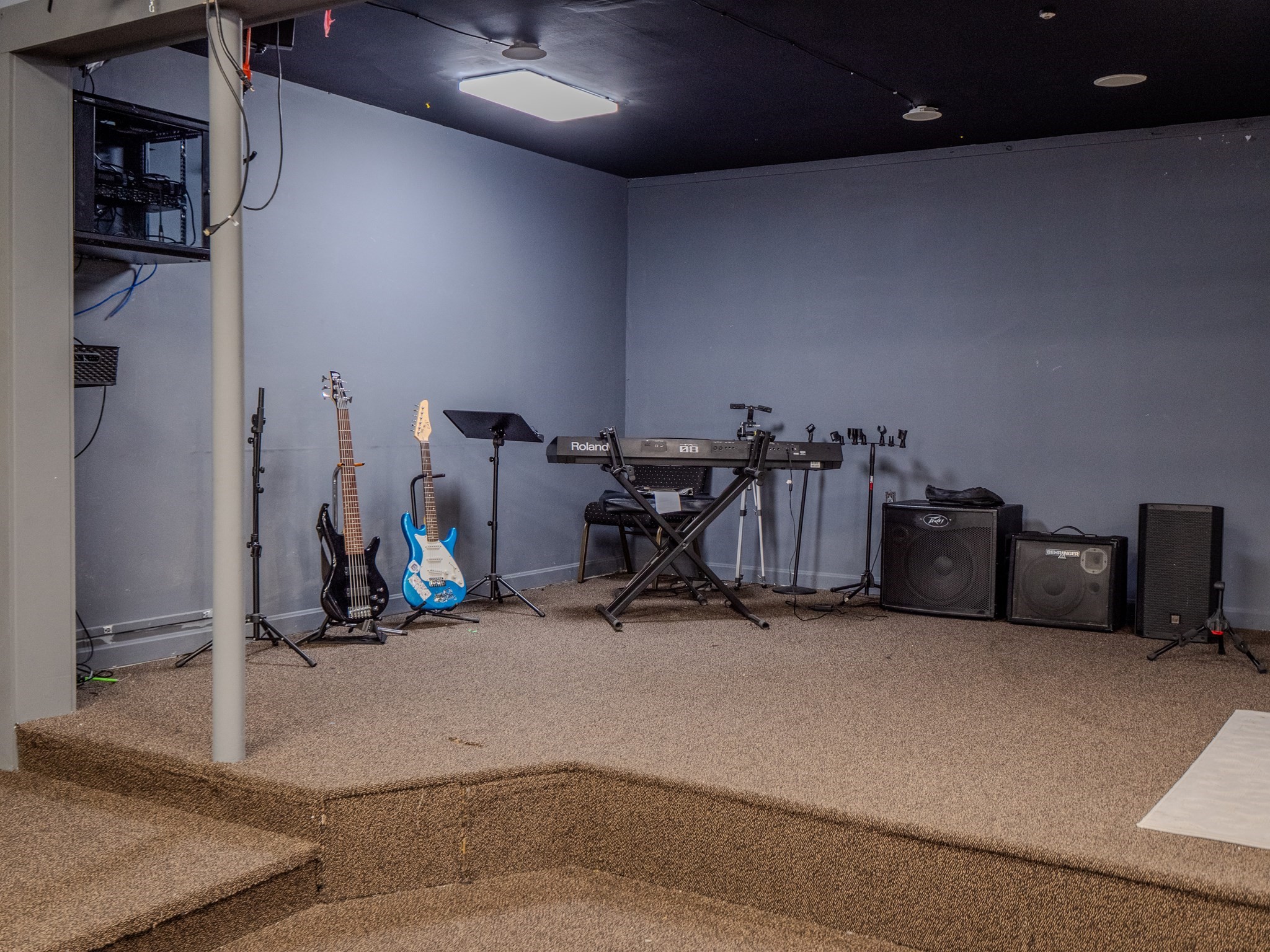main property photo 16