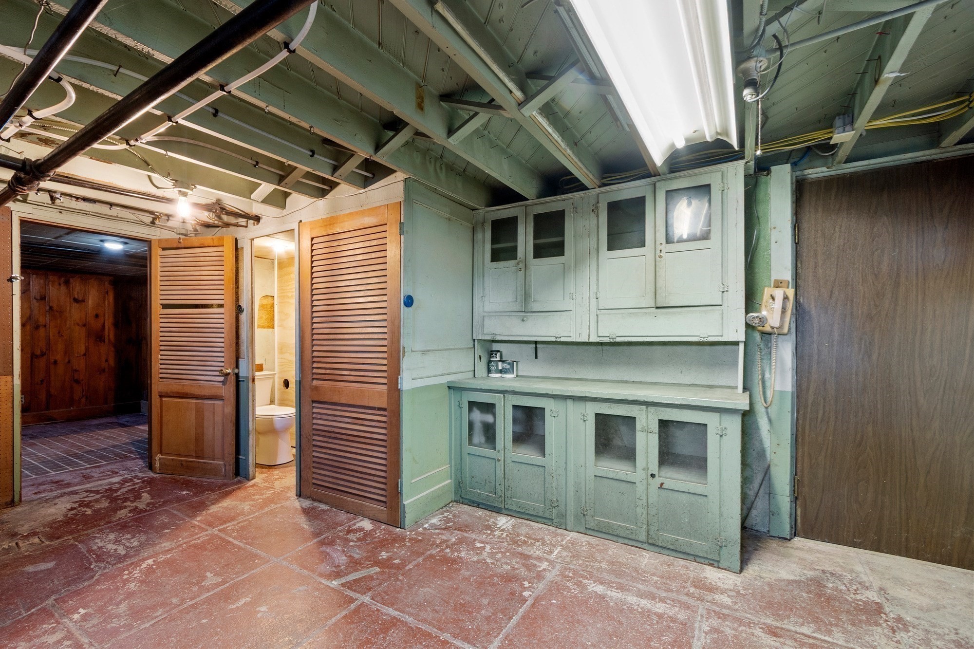 main property photo 37