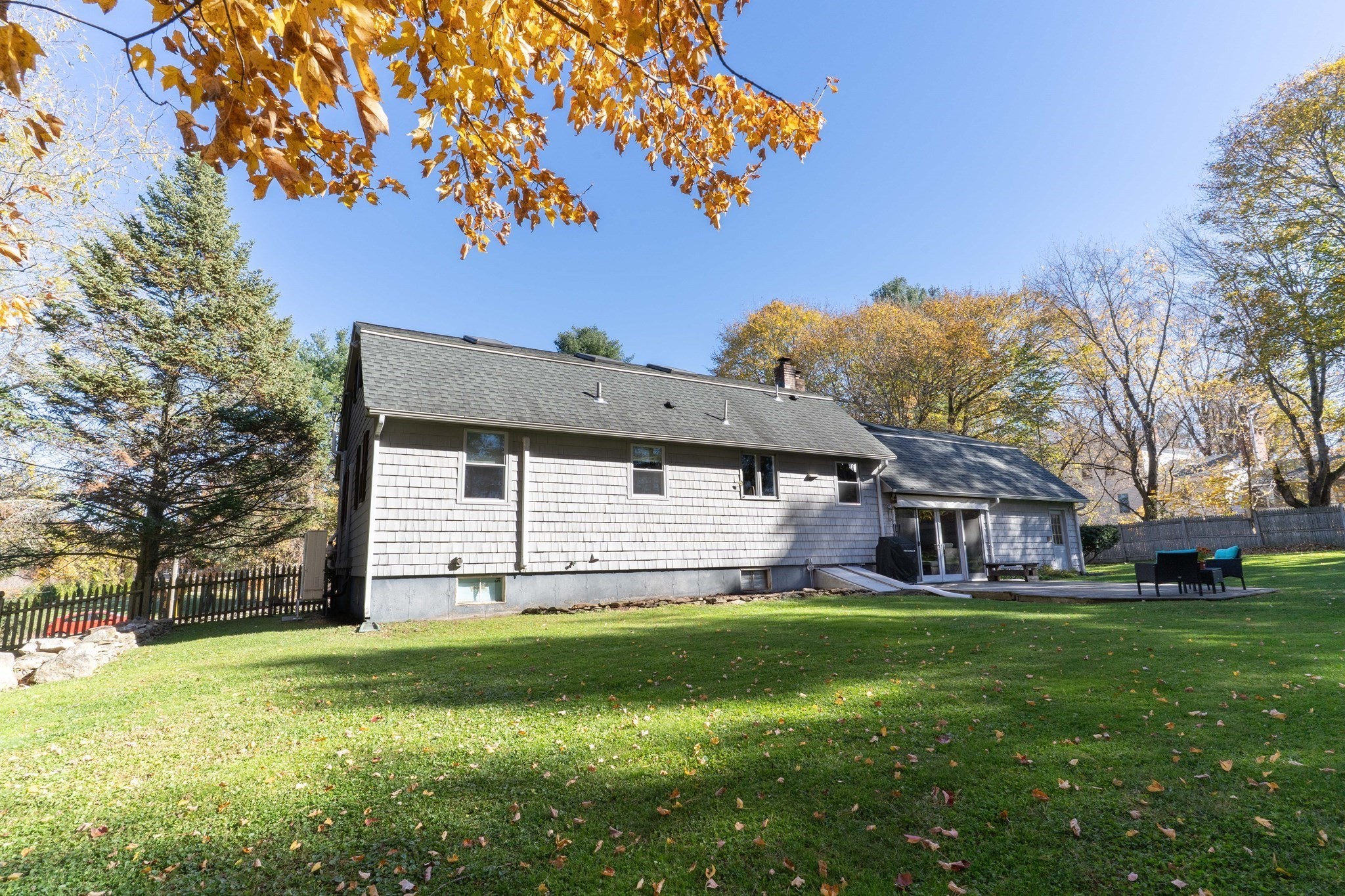main property photo 40