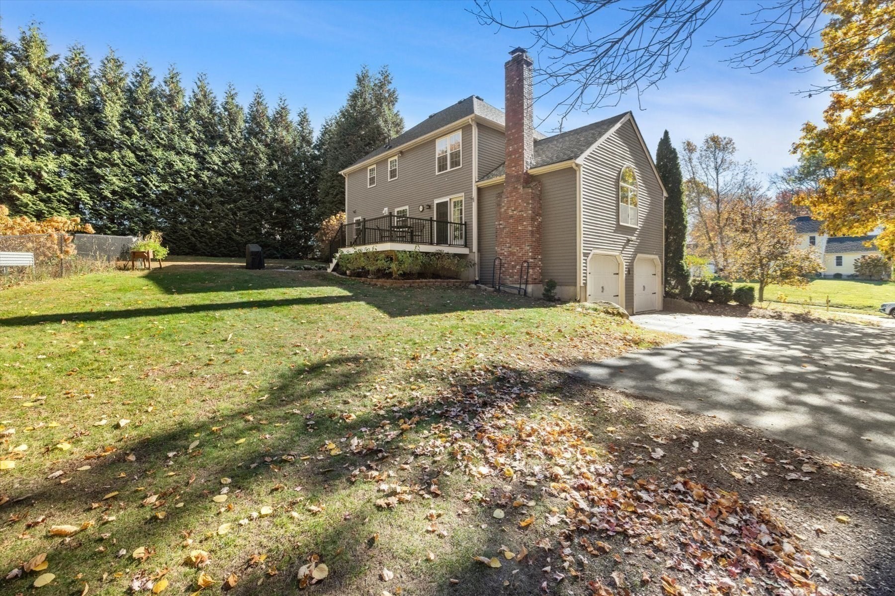 main property photo 29