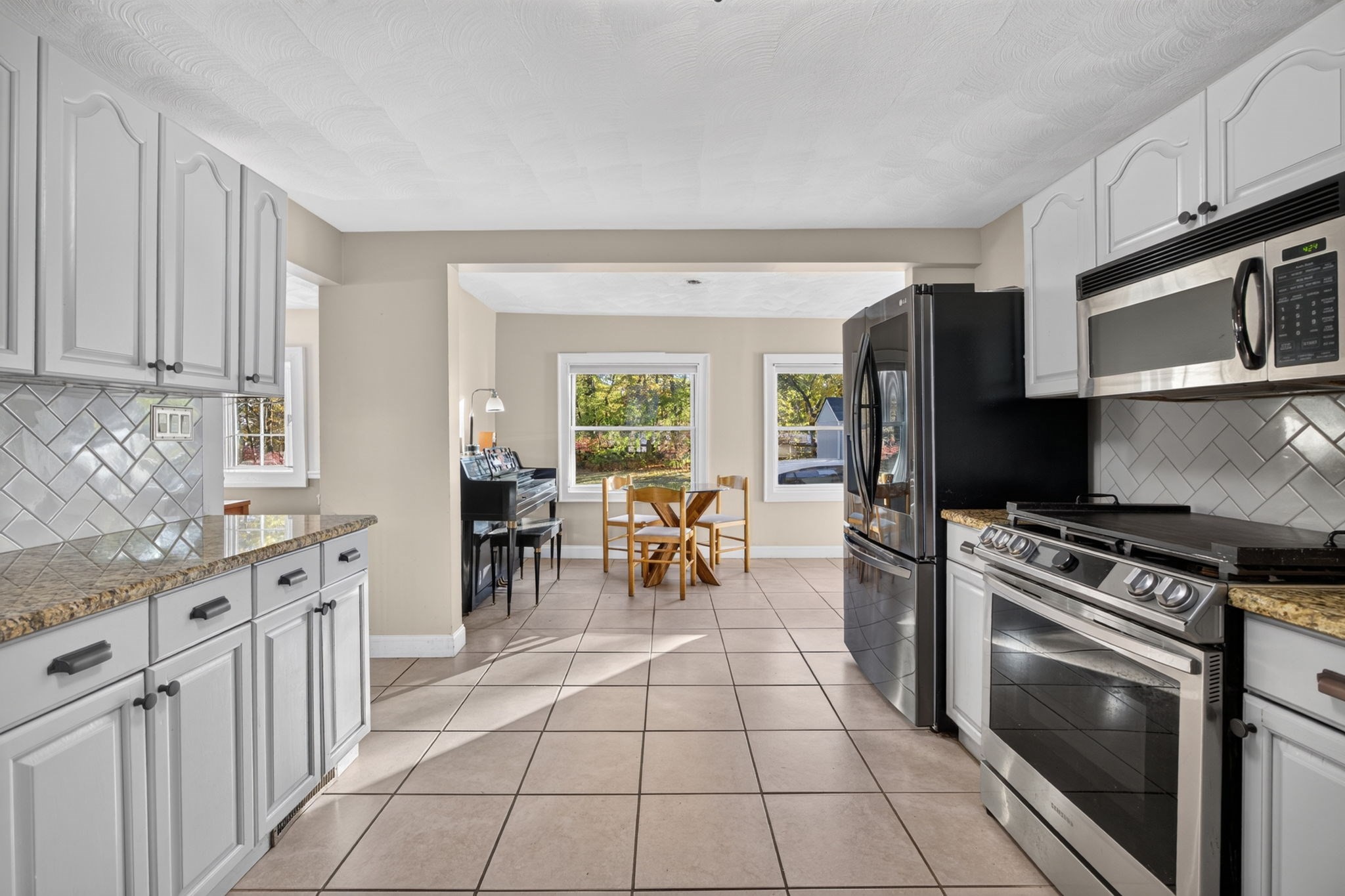 main property photo 13