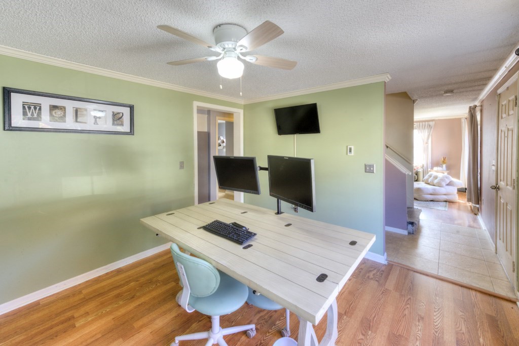 main property photo 15