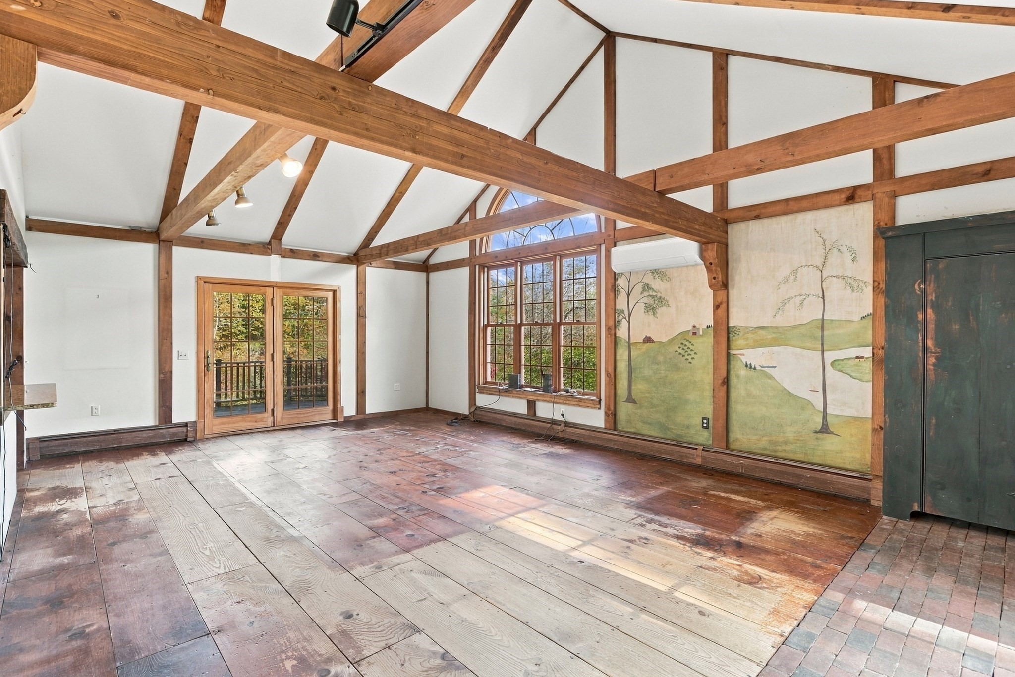 main property photo 11
