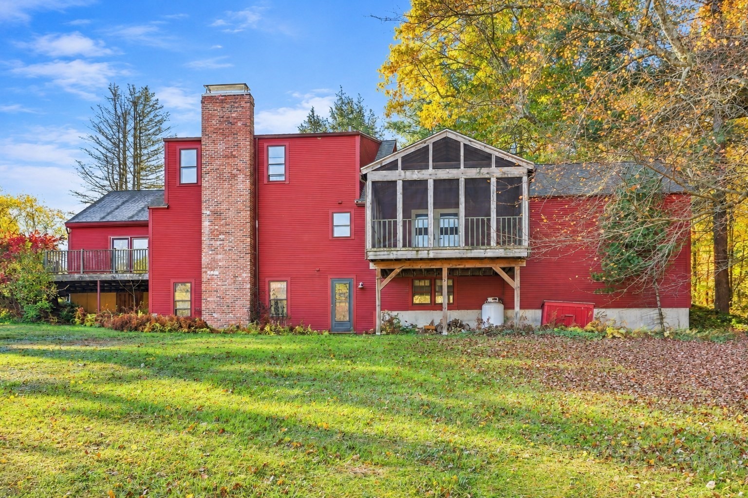 main property photo 8