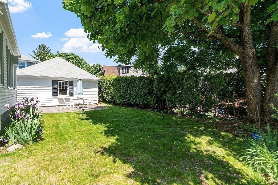 main property photo 34