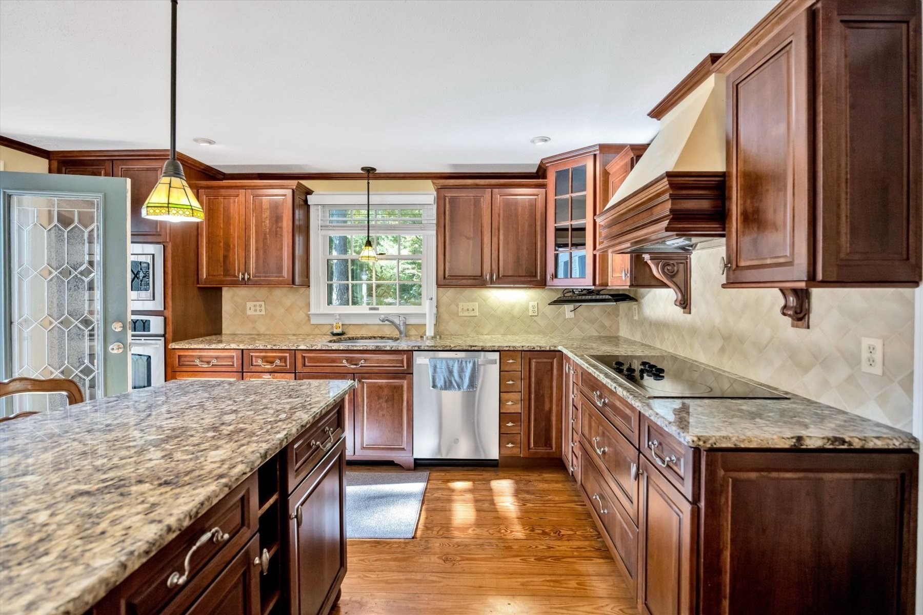 main property photo 12