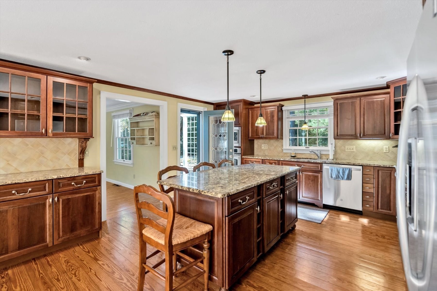 main property photo 2