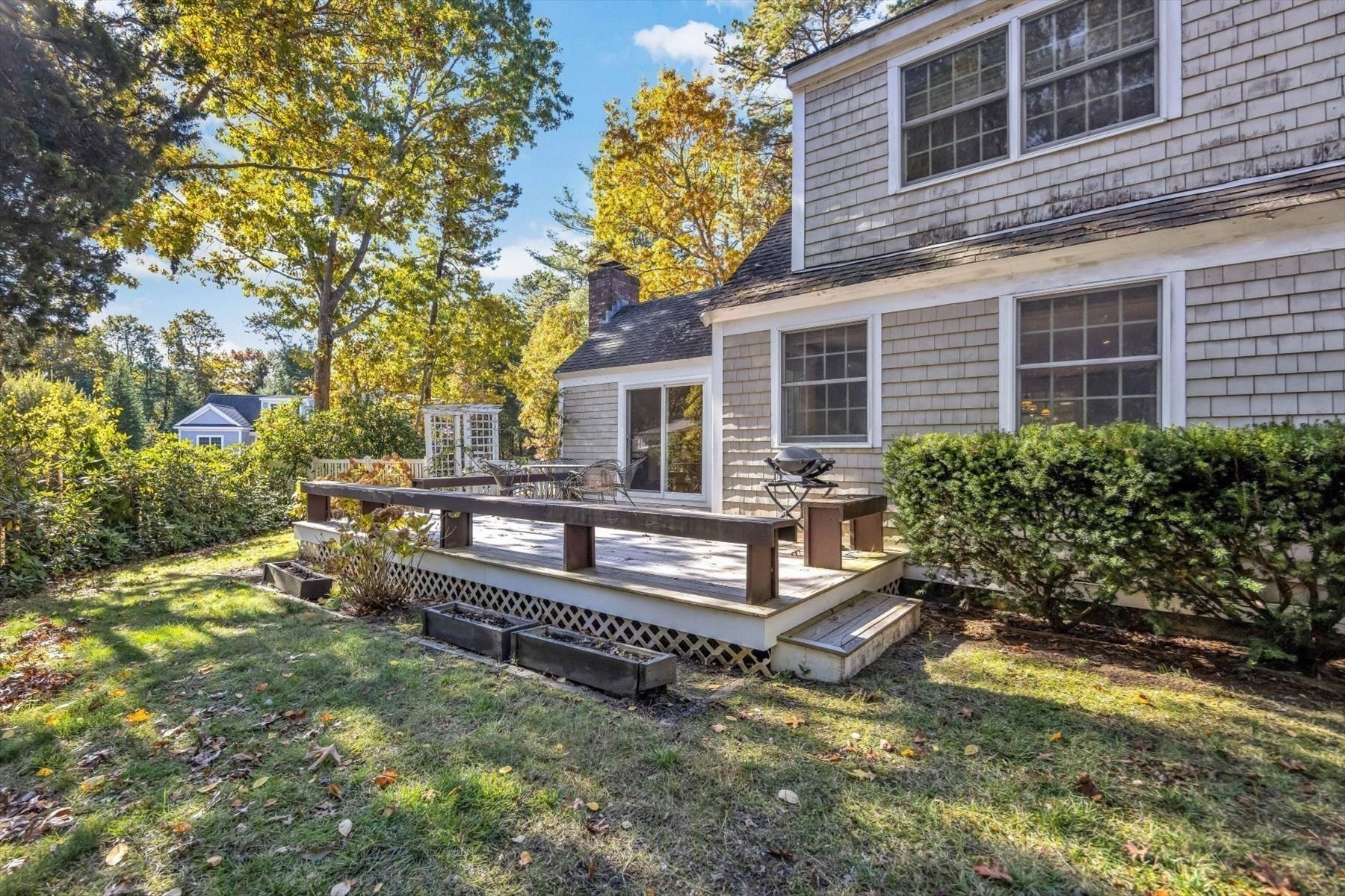 main property photo 9