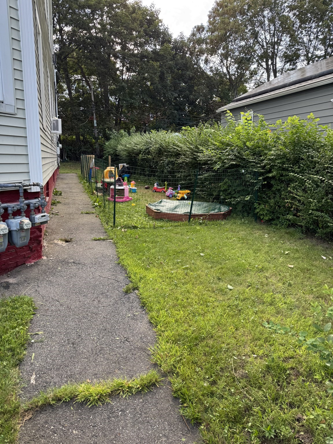 main property photo 10