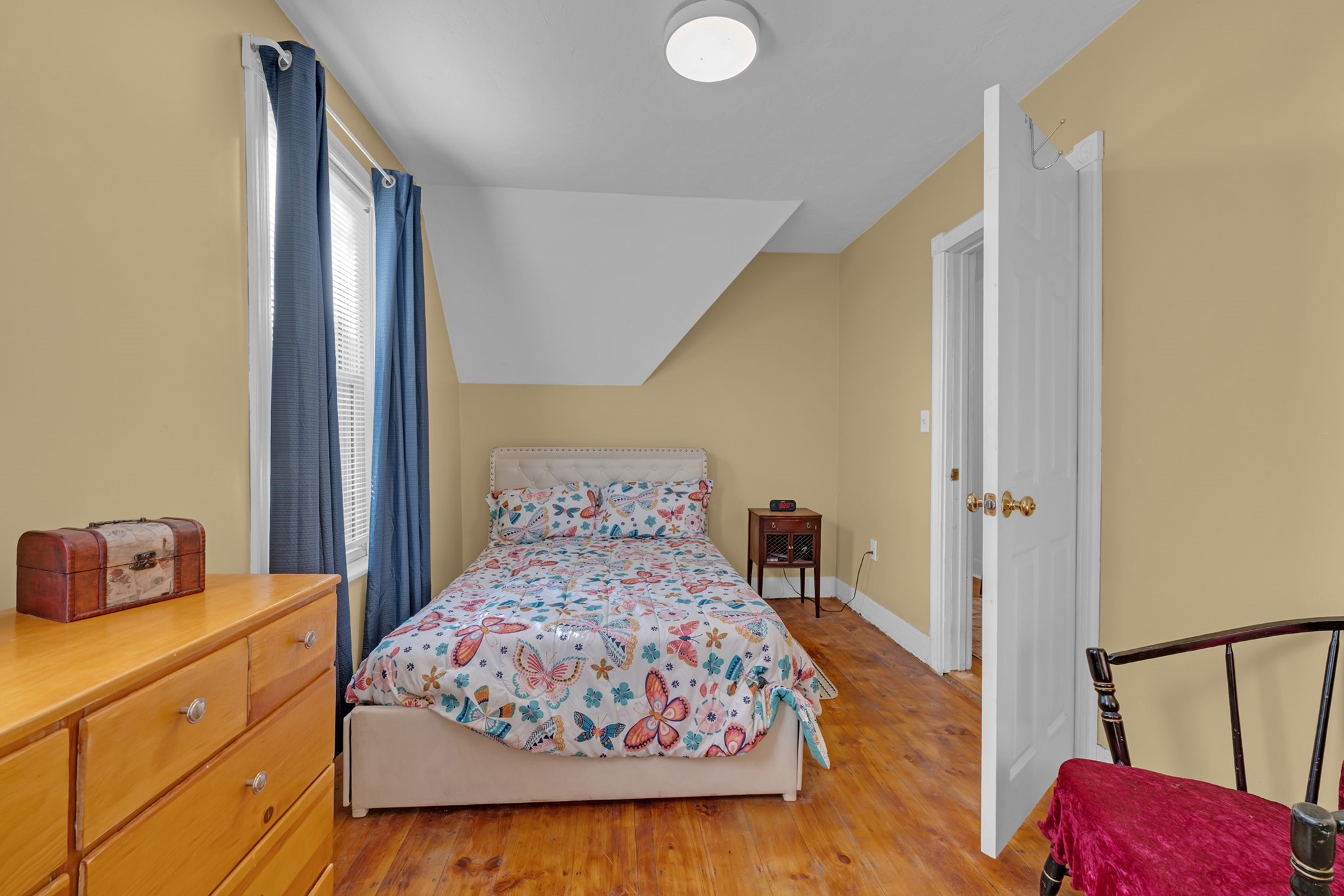main property photo 25
