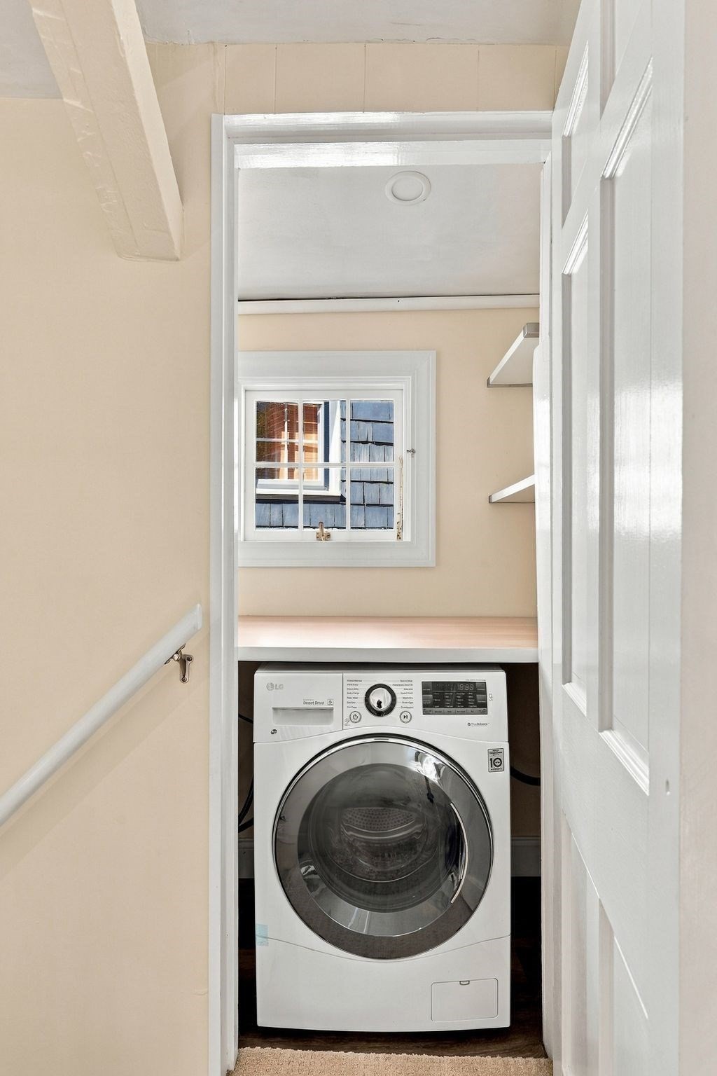 main property photo 13