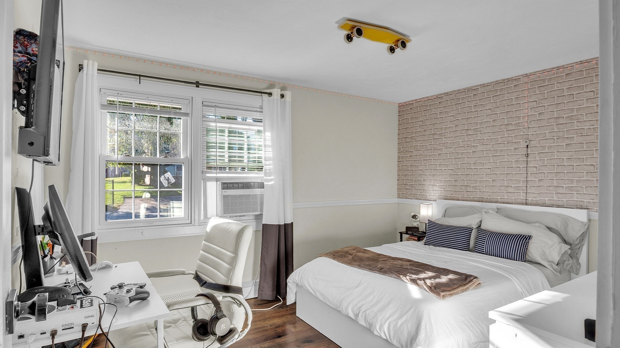 main property photo 16