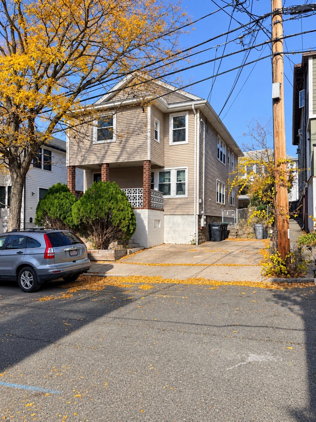main property photo 16