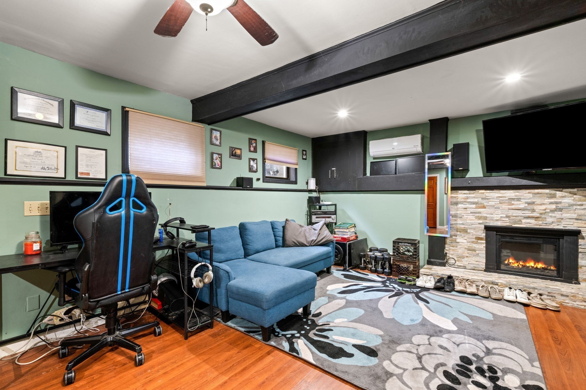 main property photo 24