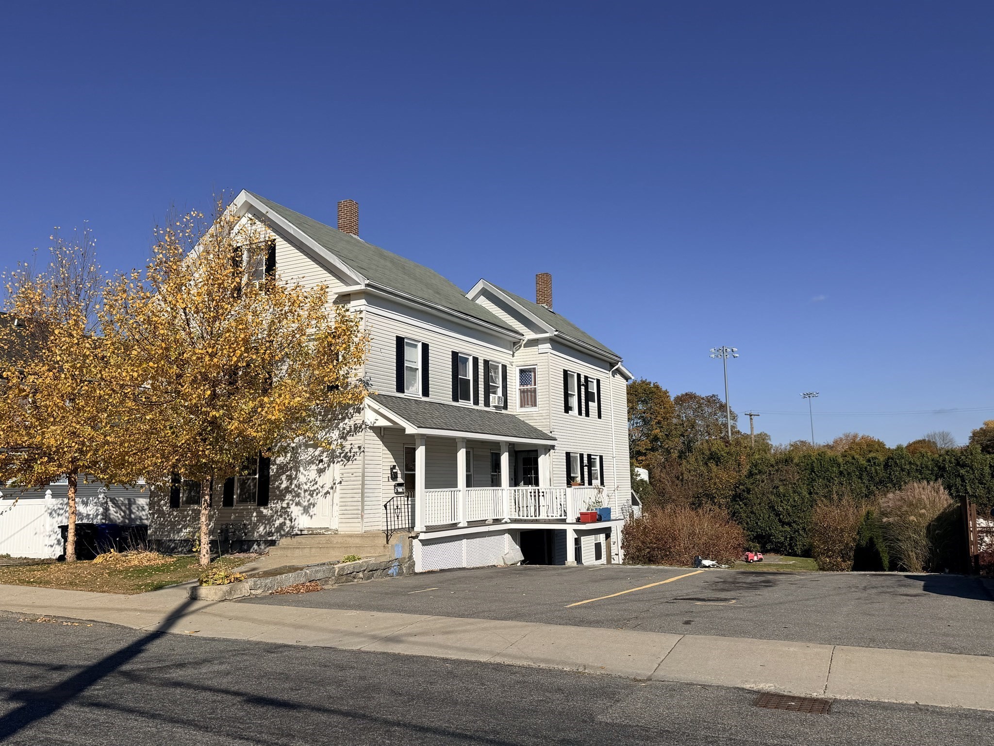 main property photo 23