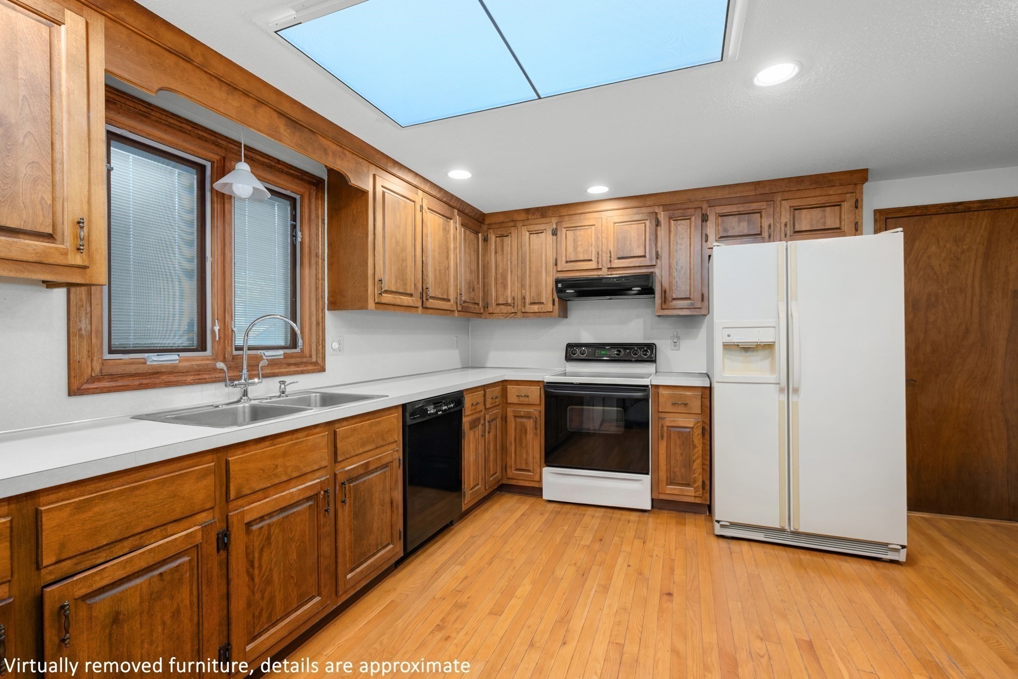 main property photo 10
