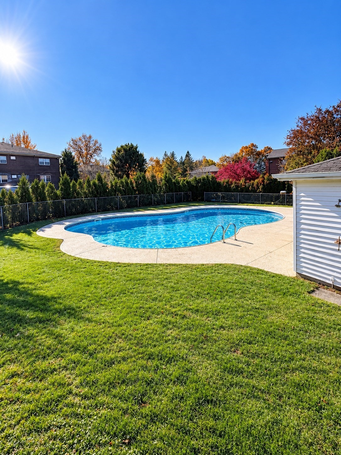 main property photo 10
