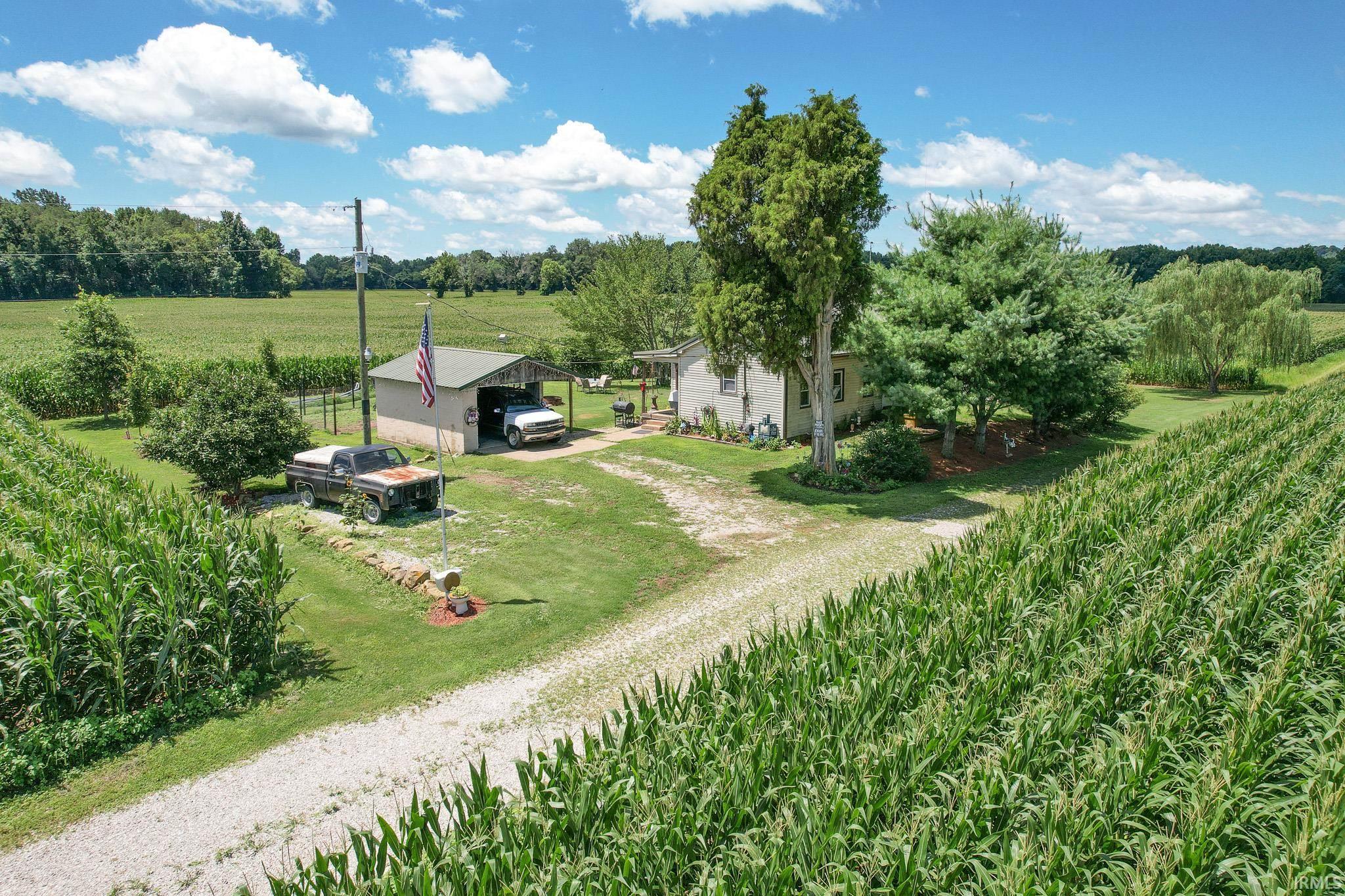 1687 State Road 166, Cannelton, IN 47520