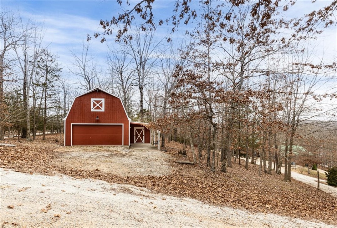 main property photo 34
