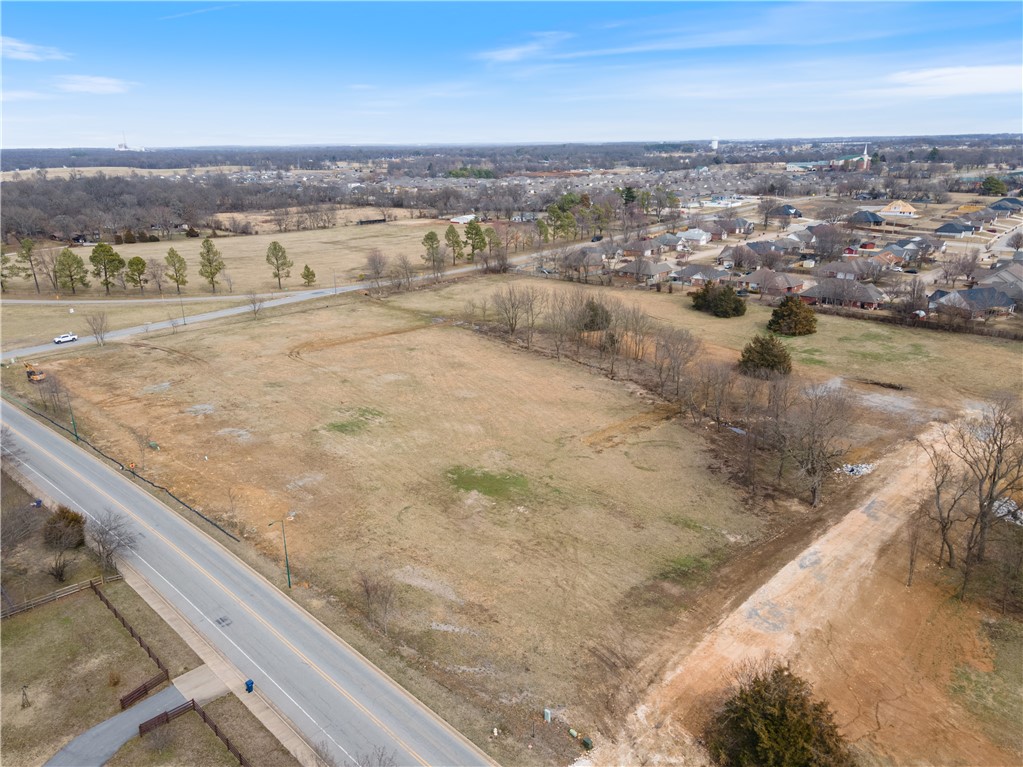 main property photo 9