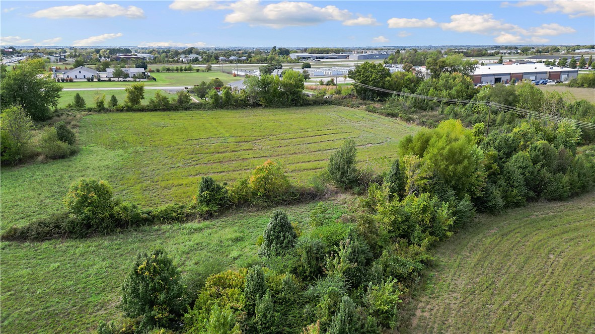 main property photo 13