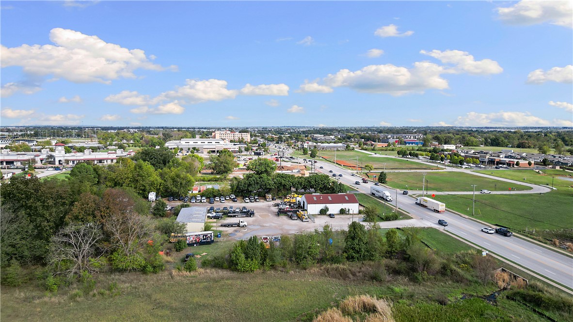 main property photo 19