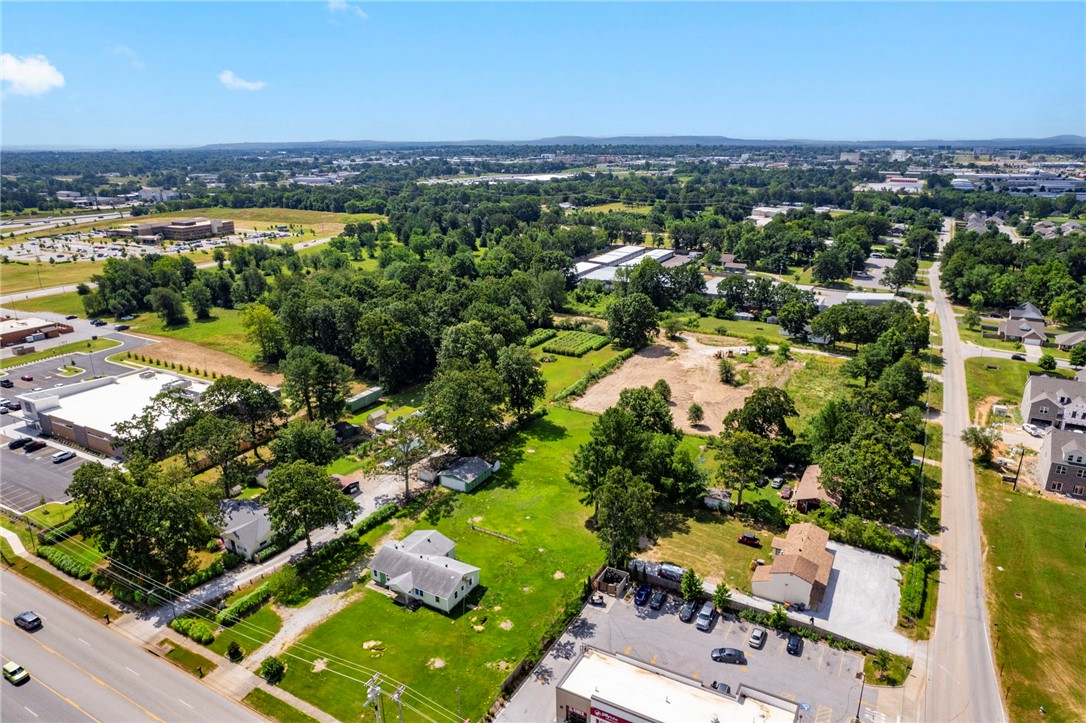 main property photo 14