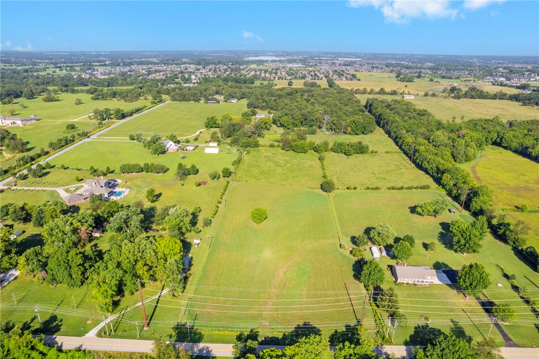 main property photo 7