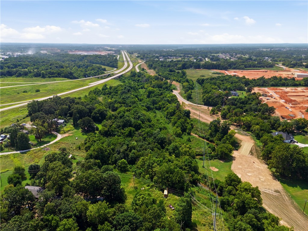 main property photo 18